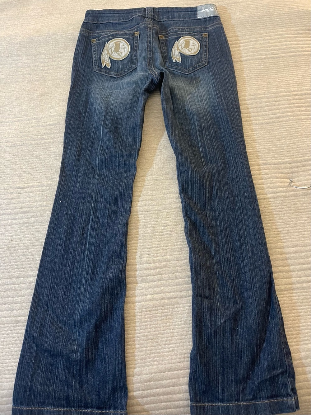 TOUCH BY ALYSSA MILANO Washington Redskins LOGO DARK WASH WIDE LEG SIZE 28